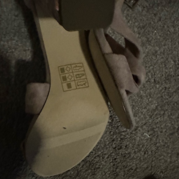 Call it Spring Sandals - Picture 4 of 4